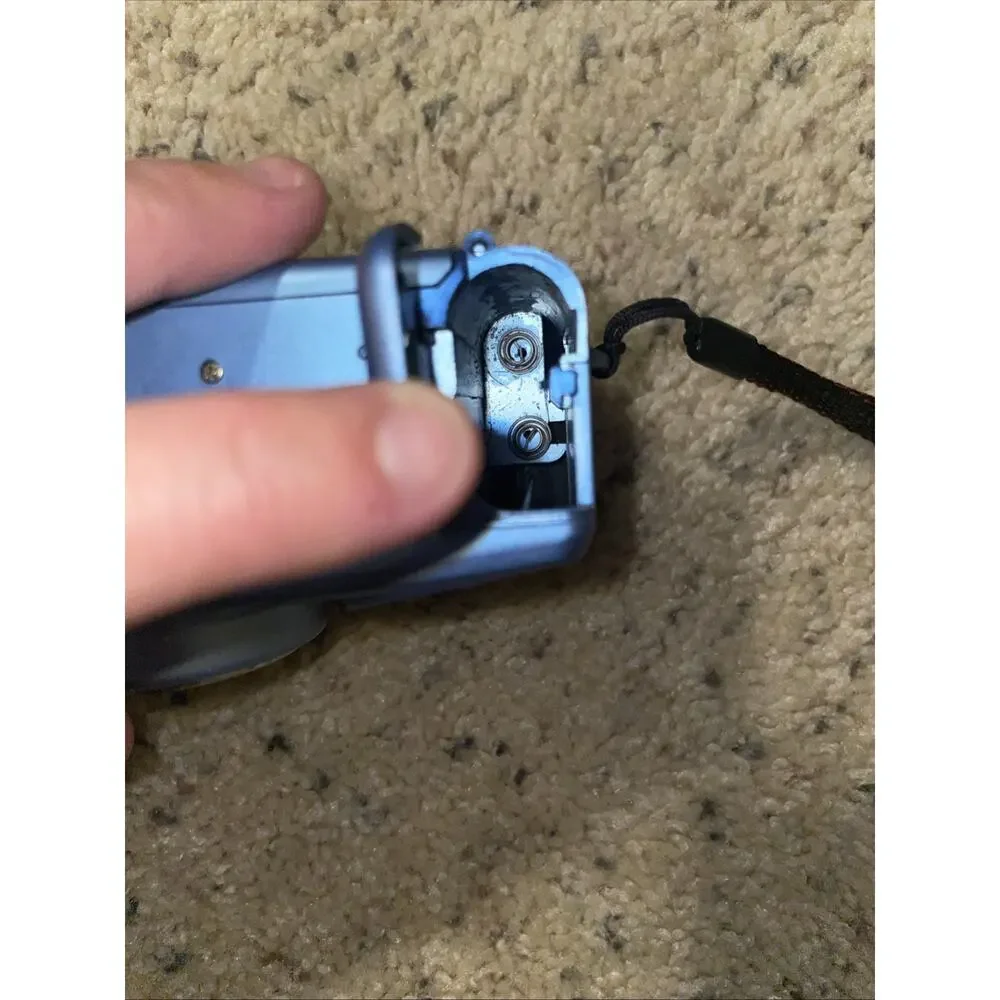 Polaroid PZ2001 Power Zoom 35-70mm 2x Zoom Camera Works!